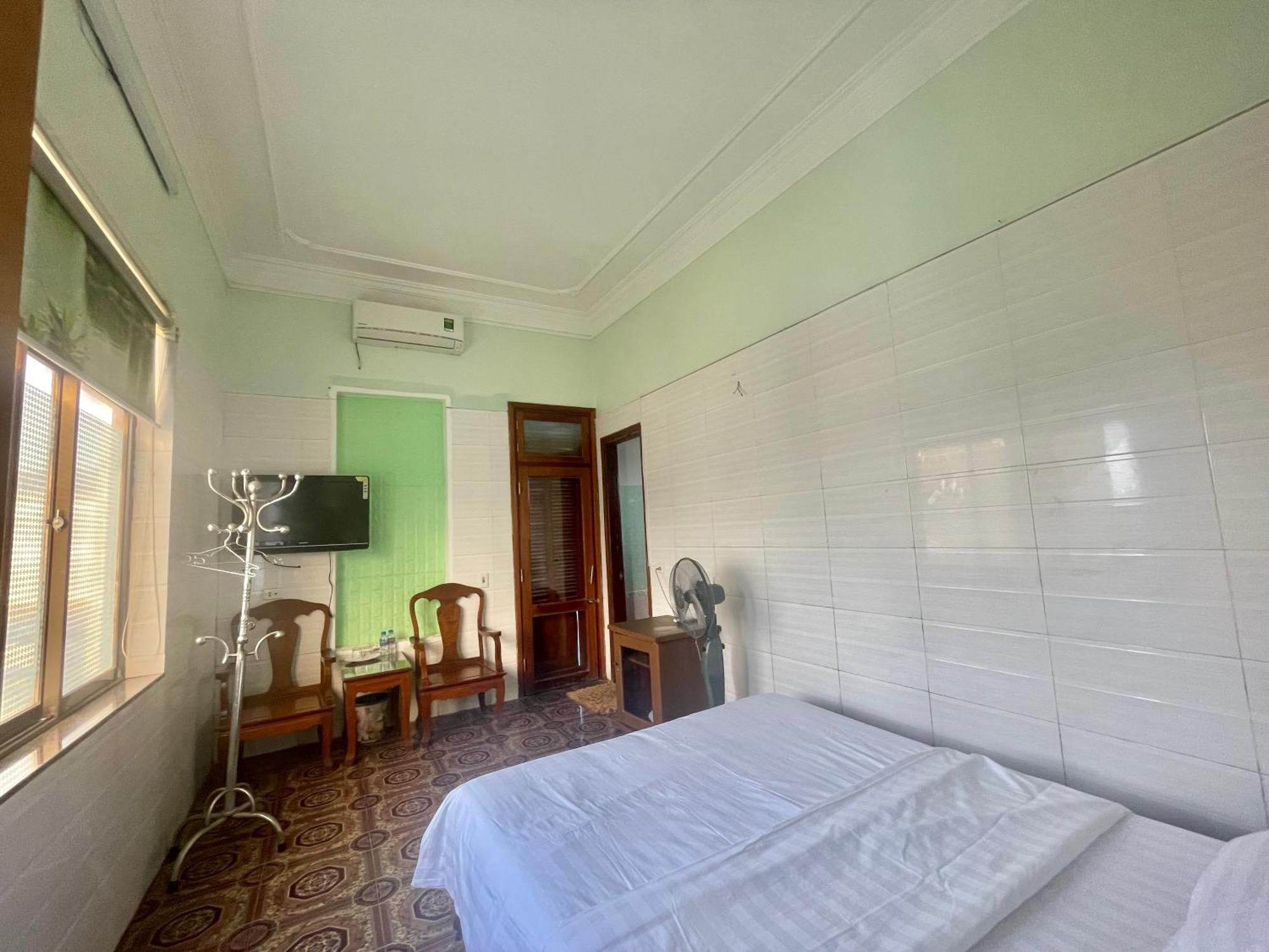 Bach Dai Dung Hotel ハティン エクステリア 写真