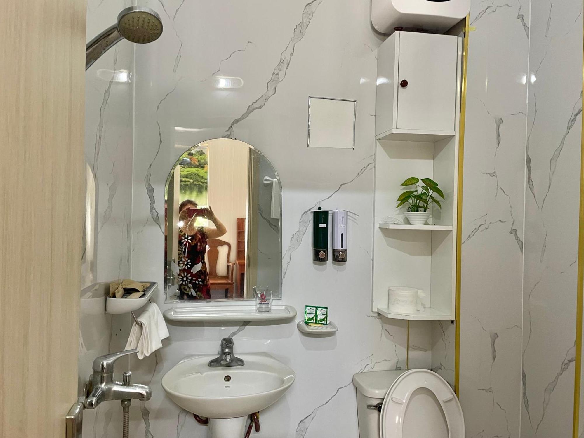 Bach Dai Dung Hotel ハティン エクステリア 写真