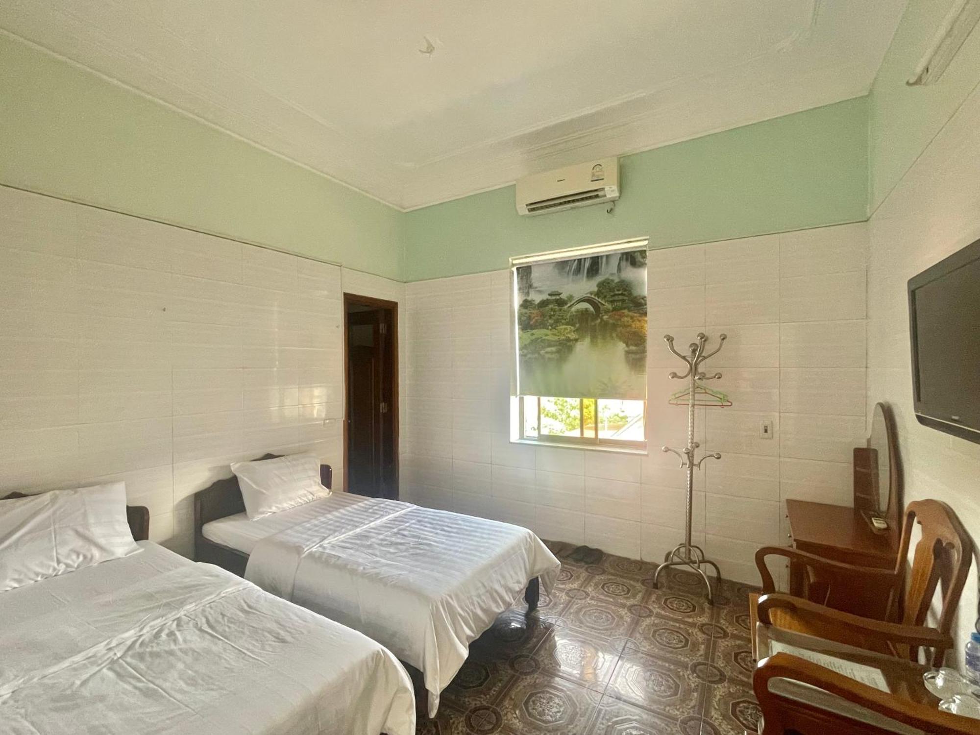 Bach Dai Dung Hotel ハティン エクステリア 写真